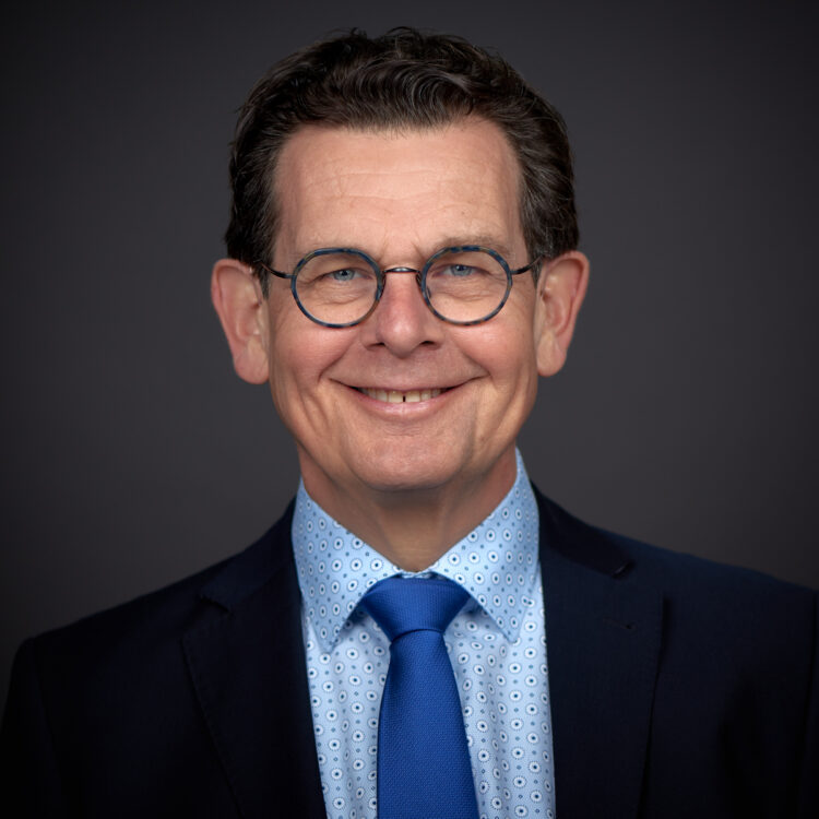 031021 Rene Mol