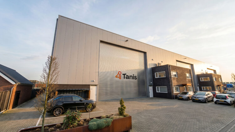Tanis_Made